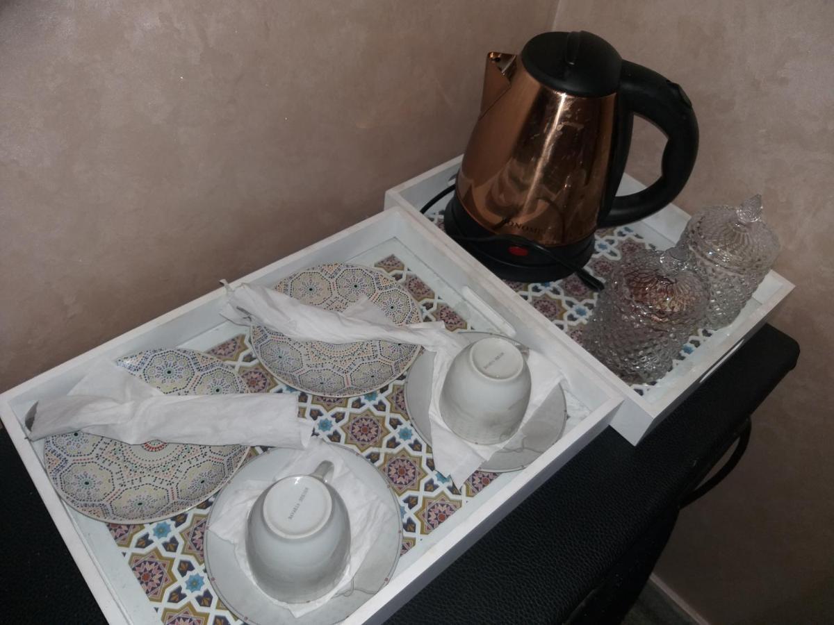 Hotel LAHLOU riad Cafeteria Oujda Eksteriør billede