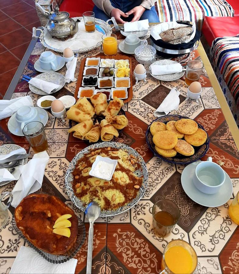 Hotel LAHLOU riad Cafeteria Oujda Eksteriør billede